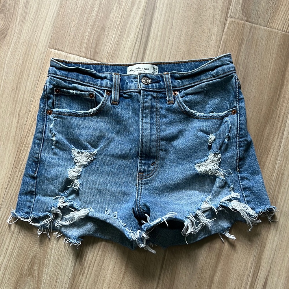 Abercrombie & Fitch Jean shorts
